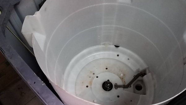 2021/02/19 新北市中和區陳小姐 - 直立式洗衣機清洗